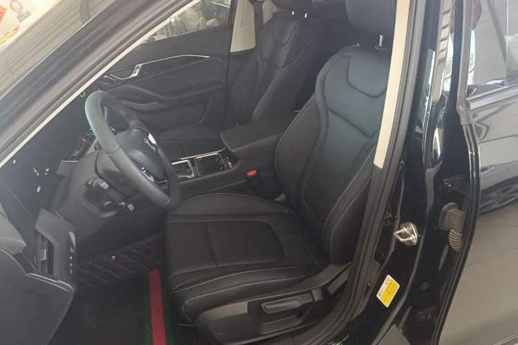 Used Bestune B70 2022 Third Generation 1.5T Automatic Enjoyment Version Left Front Seat