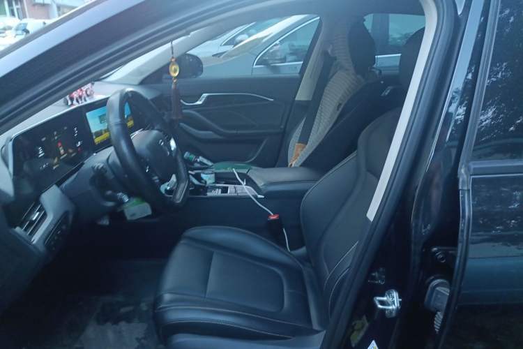Used Bestune B70 2022 Third Generation 1.5T Automatic Premium Edition Left Front Seat