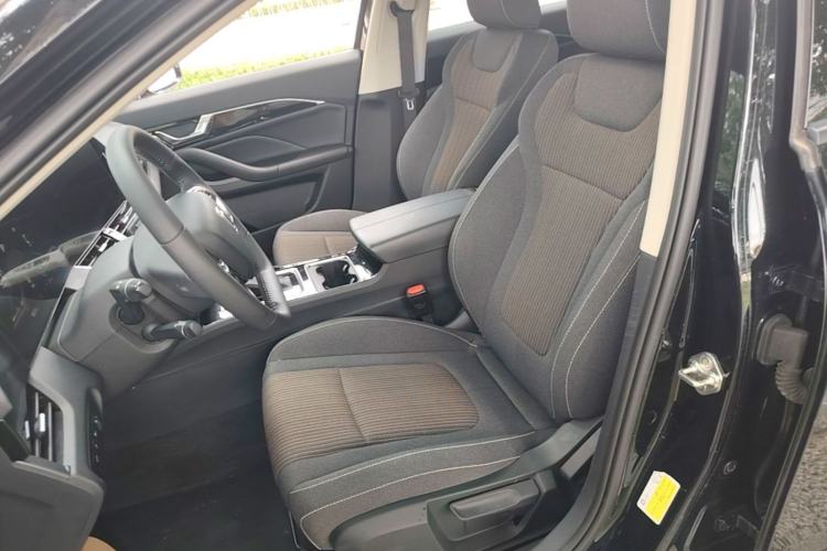 Used Bestune B70 2022 Third Generation 1.5T Automatic Enjoyment Version Left Front Seat