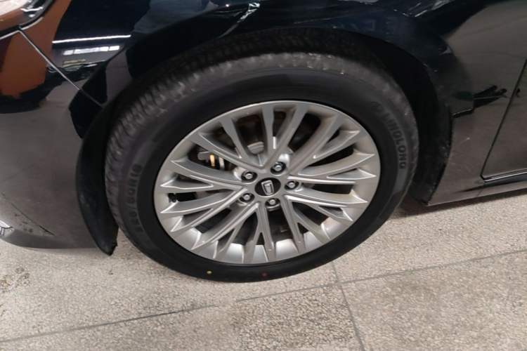 Used Bestune B70 2022 Third Generation 1.5T Automatic Enjoyment Version Left Front Wheel Hub