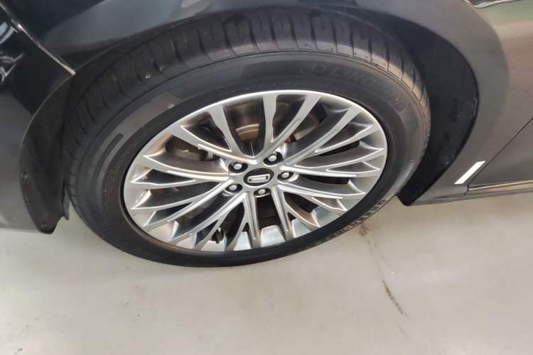 Used Bestune B70 2022 Third Generation 1.5T Automatic Enjoyment Version Left Front Wheel Hub