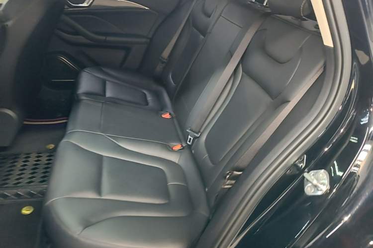 Used Bestune B70 2022 Third Generation 1.5T Automatic Enjoyment Version Left Rear Seat