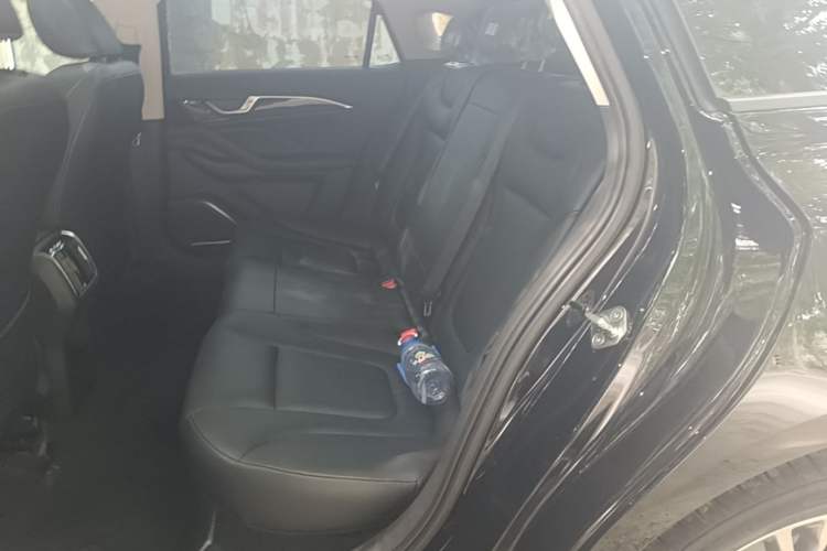 Used Bestune B70 2022 Third Generation 1.5T Automatic Enjoyment Version Left Rear Seat