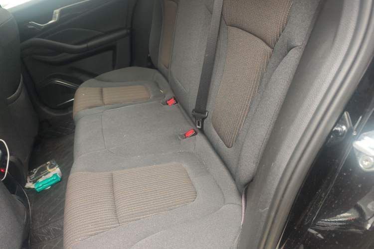 Used Bestune B70 2022 Third Generation 1.5T Automatic Enjoyment Version Left Rear Seat