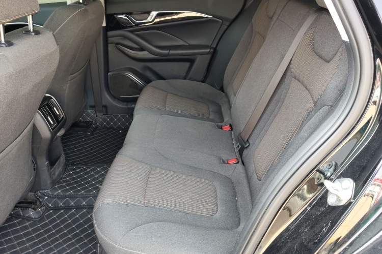 Used Bestune B70 2022 Third Generation 1.5T Automatic Enjoyment Version Left Rear Seat