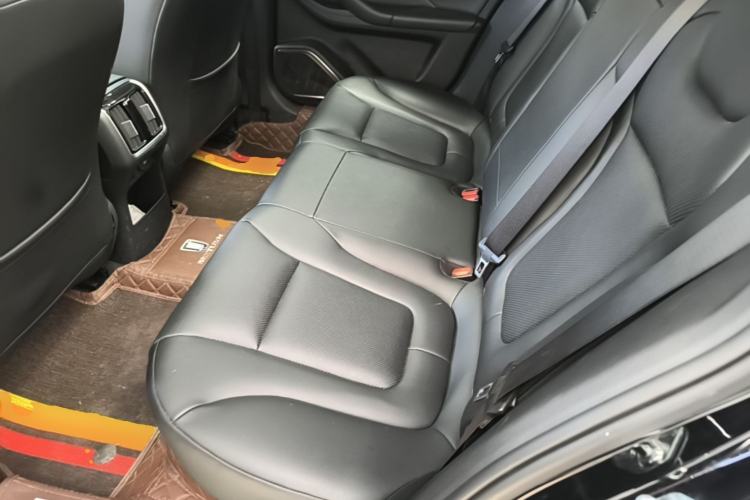 Used Bestune B70 2022 Third Generation 1.5T Automatic Enjoyment Version Left Rear Seat