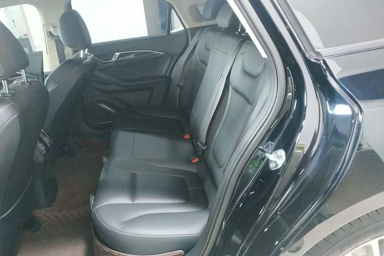 Used Bestune B70 2022 Third Generation 1.5T Automatic Enjoyment Version Left Rear Seat
