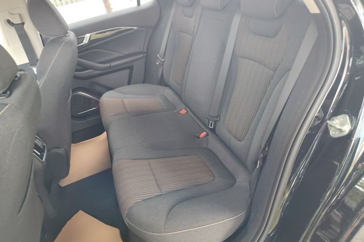 Used Bestune B70 2022 Third Generation 1.5T Automatic Enjoyment Version Left Rear Seat