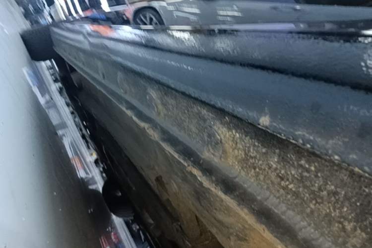 Used Bestune B70 2022 Third Generation 1.5T Automatic Enjoyment Version Left Side Sill