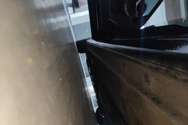 Used Bestune B70 2022 Third Generation 1.5T Automatic Enjoyment Version Left Side Sill
