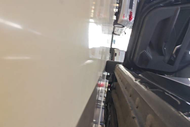 Used Bestune B70 2022 Third Generation 1.5T Automatic Enjoyment Version Left Side Sill