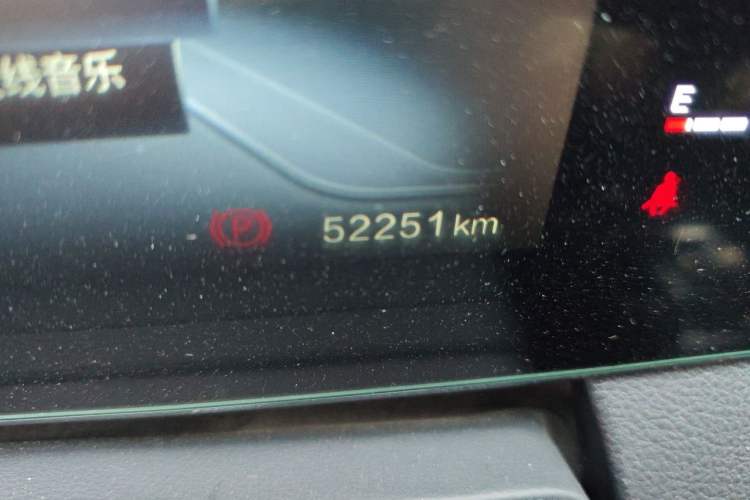 Used Bestune B70 2022 Third Generation 1.5T Automatic Premium Edition Odometer Close Up