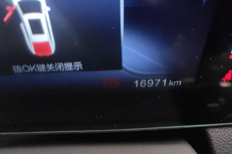Used Bestune B70 2022 Third Generation 1.5T Automatic Premium Edition Odometer Close Up