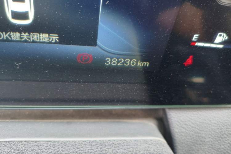 Used Bestune B70 2022 Third Generation 1.5T Automatic Premium Edition Odometer Close Up