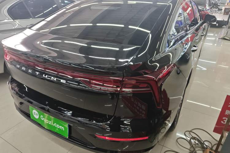 Used Bestune B70 2022 Third Generation 1.5T Automatic Enjoyment Version Rear Right 45 Deg