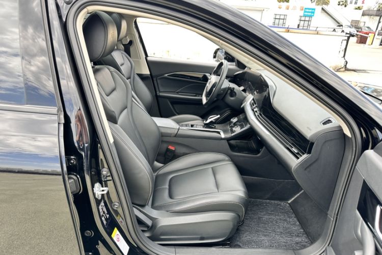 Used Bestune B70 2022 Third Generation 1.5T Automatic Enjoyment Version Right Front Seat