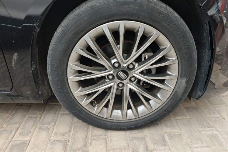 Used Bestune B70 2022 Third Generation 1.5T Automatic Premium Edition Right Front Wheel Hub