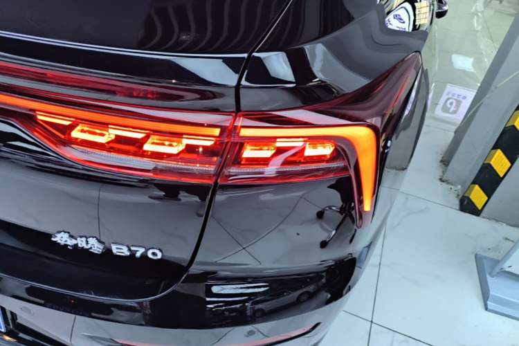 Used Bestune B70 2022 Third Generation 1.5T Automatic Enjoyment Version Right Rear Taillight