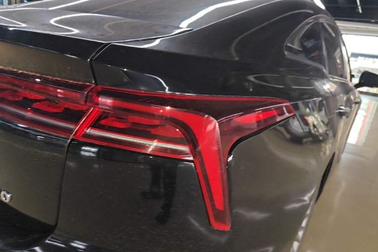 Used Bestune B70 2022 Third Generation 1.5T Automatic Enjoyment Version Right Rear Taillight