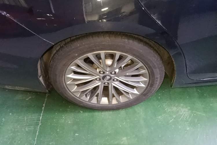 Used Bestune B70 2022 Third Generation 1.5T Automatic Premium Edition Right Rear Wheel Hub