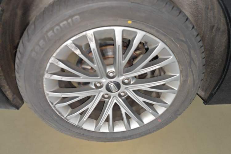 Used Bestune B70 2022 Third Generation 1.5T Automatic Enjoyment Version Right Rear Wheel Hub