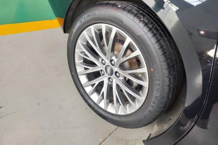 Used Bestune B70 2022 Third Generation 1.5T Automatic Enjoyment Version Right Rear Wheel Hub