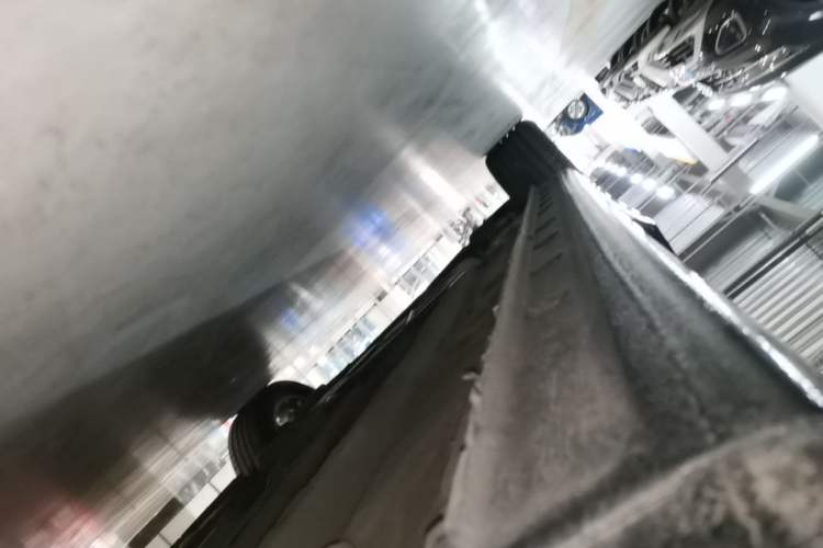 Used Bestune B70 2022 Third Generation 1.5T Automatic Enjoyment Version Right Side Sill