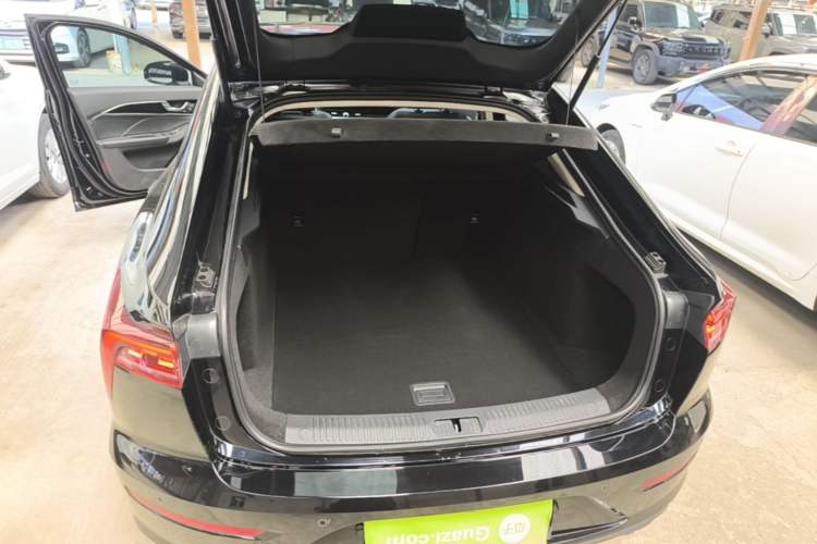 Used Bestune B70 2022 Third Generation 1.5T Automatic Enjoyment Version Trunk