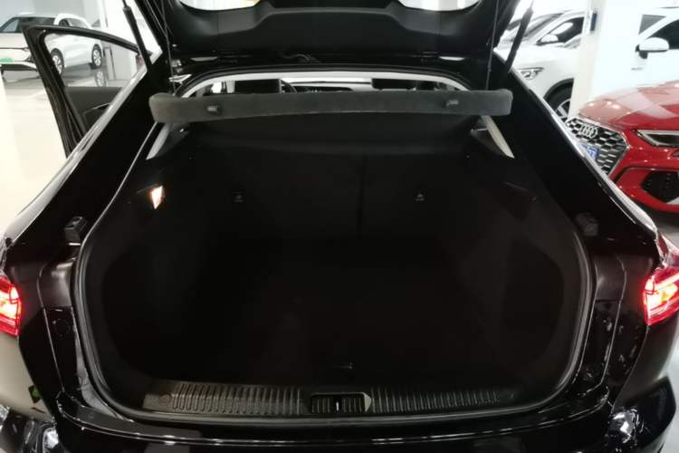 Used Bestune B70 2022 Third Generation 1.5T Automatic Enjoyment Version Trunk