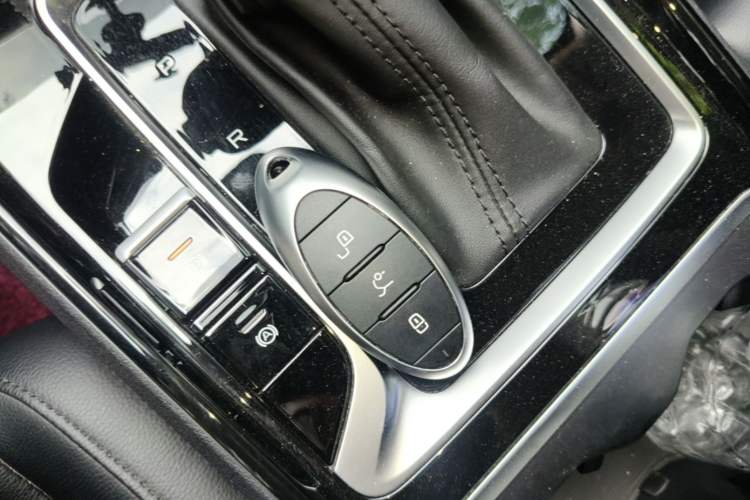Used Bestune B70 2022 Third Generation 1.5T Automatic Enjoyment Version Vehicle Key