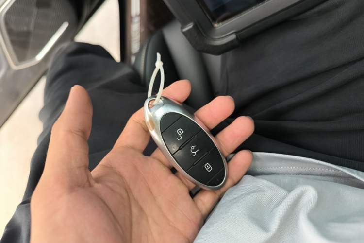 Used Bestune B70 2022 Third Generation 1.5T Automatic Enjoyment Version Vehicle Key