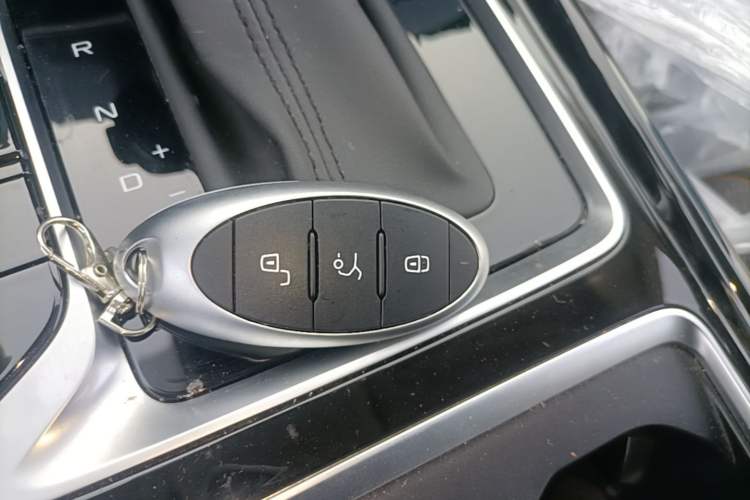 Used Bestune B70 2022 Third Generation 1.5T Automatic Enjoyment Version Vehicle Key