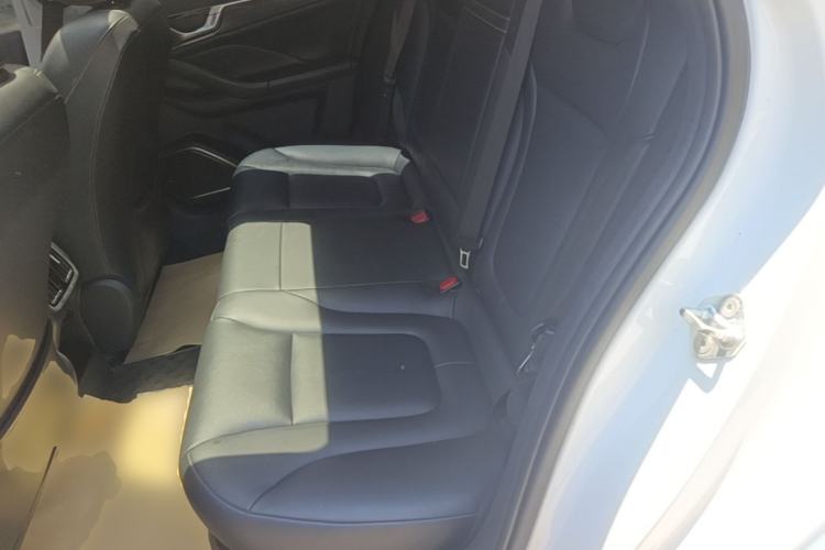 Used Bestune B70 2022 Third Generation 2.0T Automatic Premium Edition Left Rear Seat