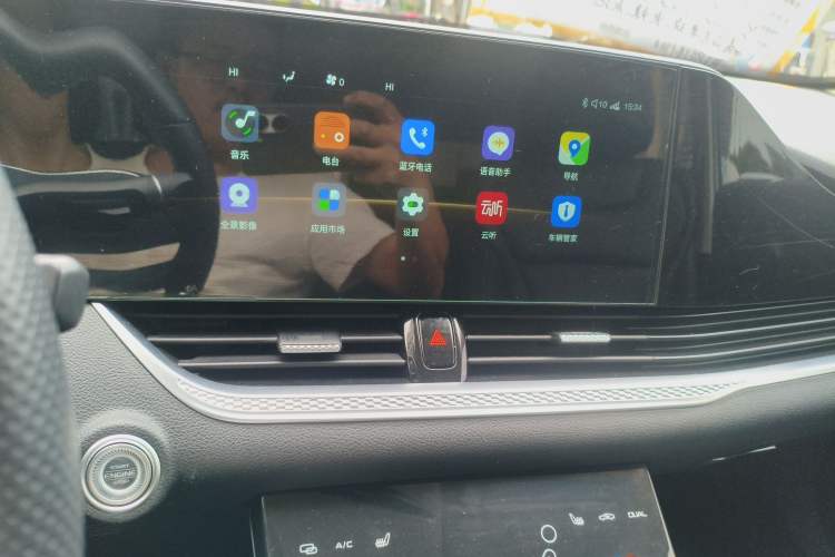 Used Bestune B70 2022 Third Generation 1.5T Automatic Premium Edition Audio And AC Panel