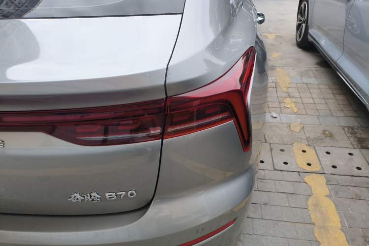 Used Bestune B70 2022 Third Generation 1.5T Automatic Premium Edition Exterior 3