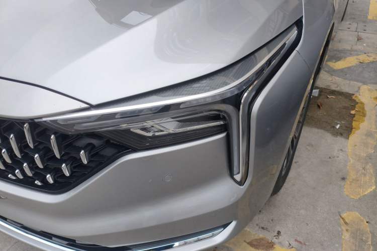 Used Bestune B70 2022 Third Generation 1.5T Automatic Premium Edition Left Front Headlight