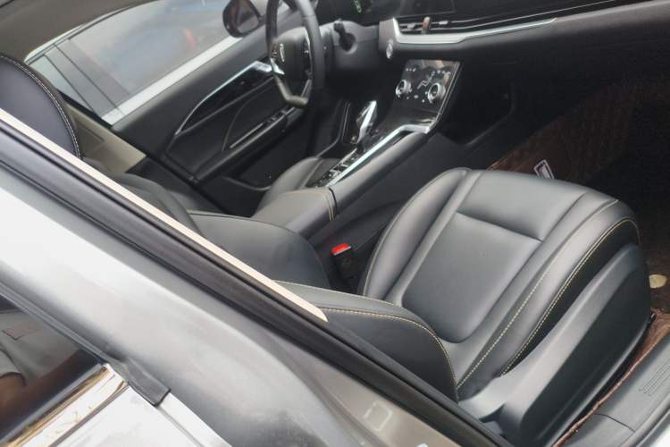 Used Bestune B70 2022 Third Generation 1.5T Automatic Premium Edition Right Front Seat