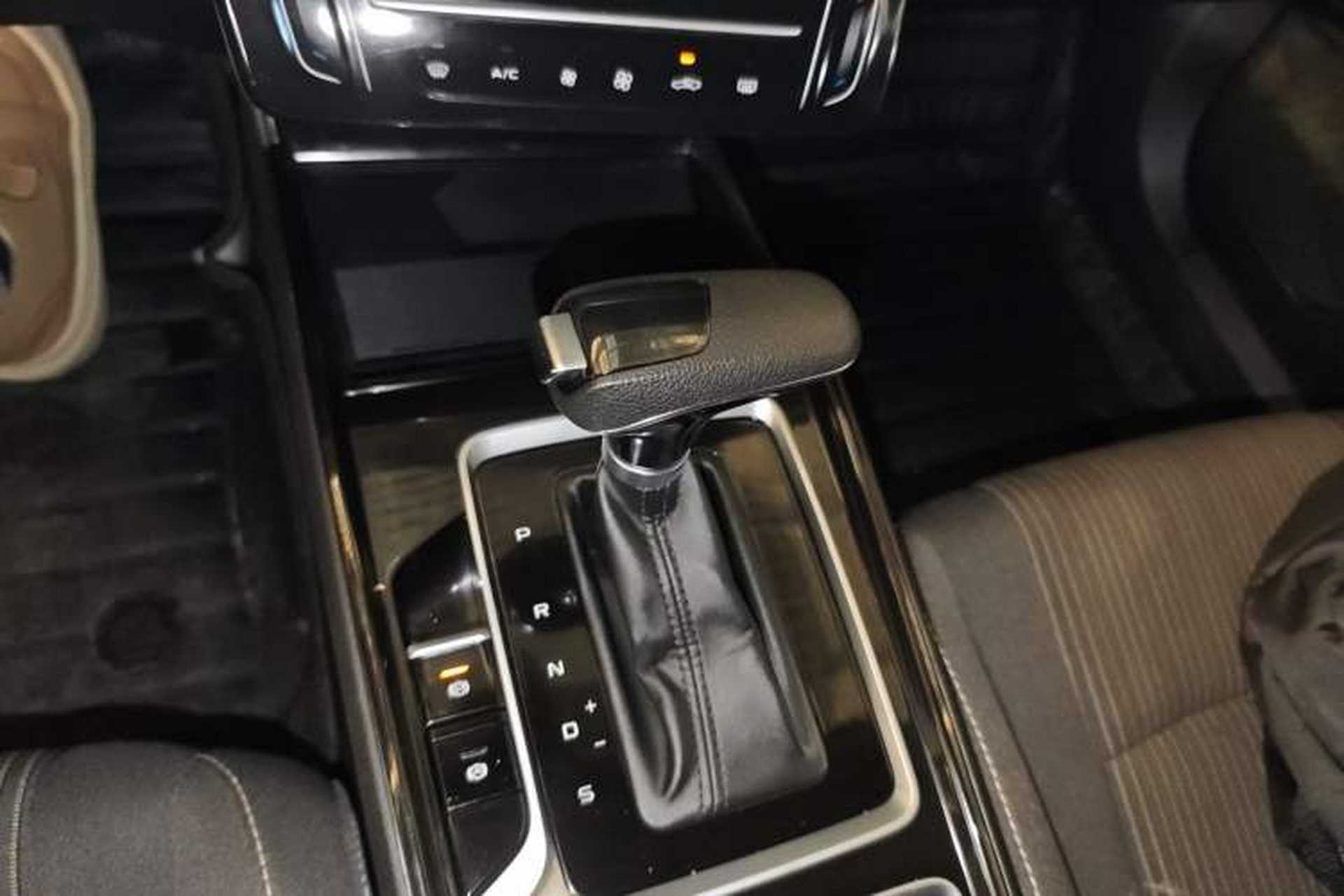 Used Bestune B70 2022 Third Generation 1.5T Automatic Enjoyment Version Gear Lever