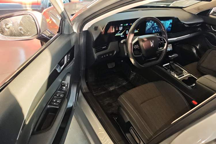 Used Bestune B70 2022 Third Generation 1.5T Automatic Enjoyment Version Interior 3