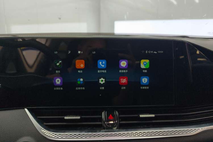 Used Bestune B70 2022 Third Generation 1.5T Automatic Premium Edition Audio And AC Panel