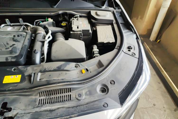 Used Bestune B70 2022 Third Generation 1.5T Automatic Enjoyment Version Engine Bay Left