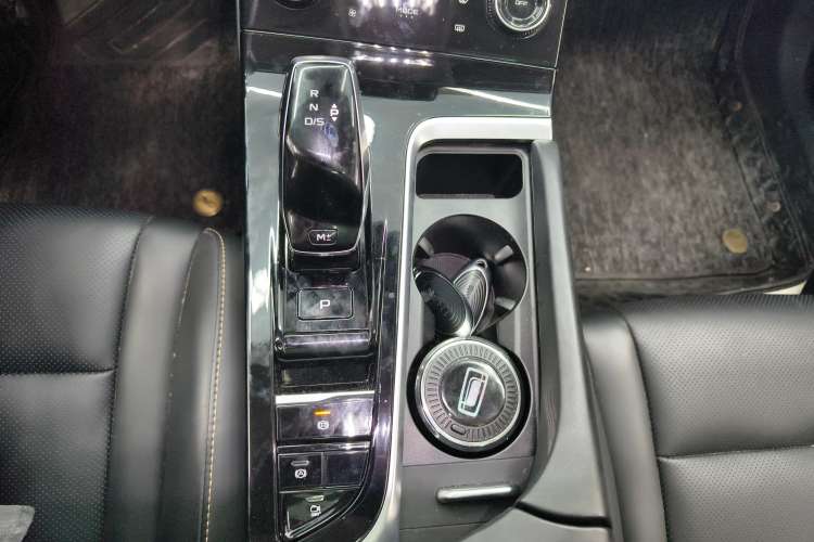 Used Bestune B70 2022 Third Generation 1.5T Automatic Premium Edition Gear Lever
