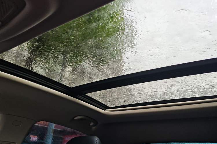 Used Bestune B70 2022 Third Generation 1.5T Automatic Premium Edition Headliner