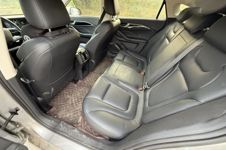 Used Bestune B70 2022 Third Generation 1.5T Automatic Enjoyment Version Interior 4