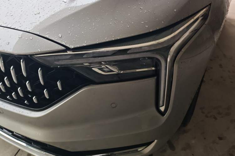 Used Bestune B70 2022 Third Generation 1.5T Automatic Premium Edition Left Front Headlight