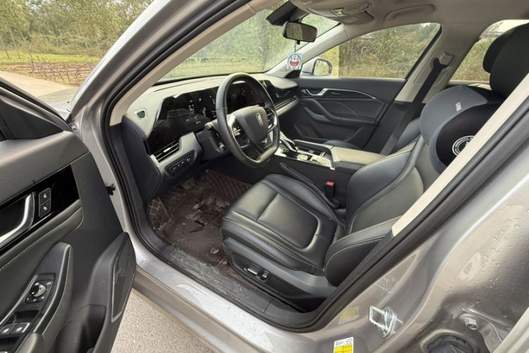 Used Bestune B70 2022 Third Generation 1.5T Automatic Enjoyment Version Left Front Seat