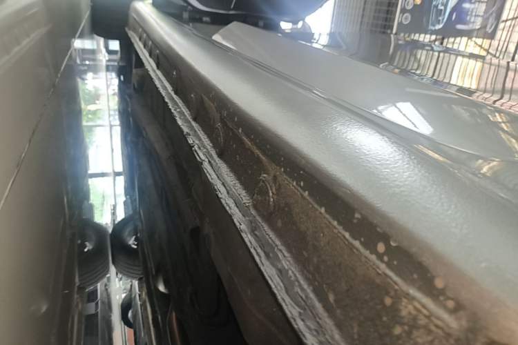 Used Bestune B70 2022 Third Generation 1.5T Automatic Enjoyment Version Left Side Sill