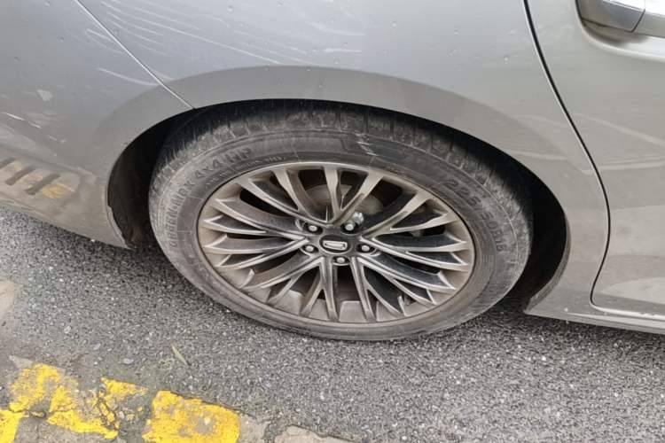 Used Bestune B70 2022 Third Generation 1.5T Automatic Premium Edition Right Rear Wheel Hub