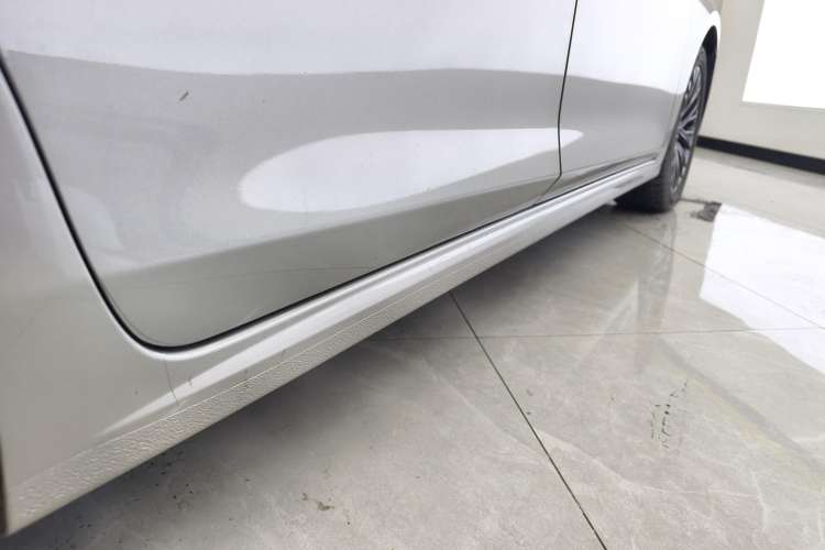 Used Bestune B70 2022 Third Generation 1.5T Automatic Premium Edition Right Side Sill