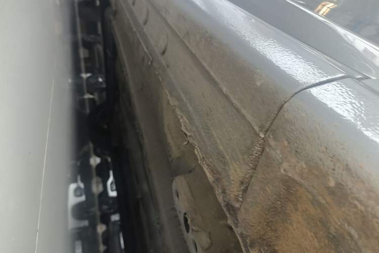 Used Bestune B70 2022 Third Generation 1.5T Automatic Enjoyment Version Right Side Sill
